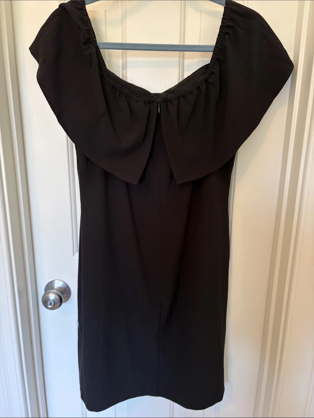 Charles Henry Elegant Black Off-Shoulder Women’s Dress